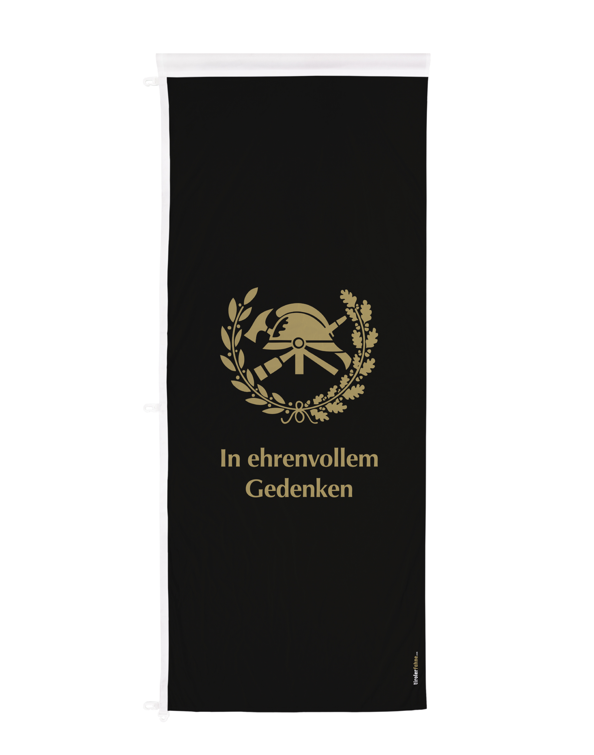 Feuerwehrfahne in schwarz mit Feuerwehrsymbol und "In ehrenvollem Gedenken" in gold