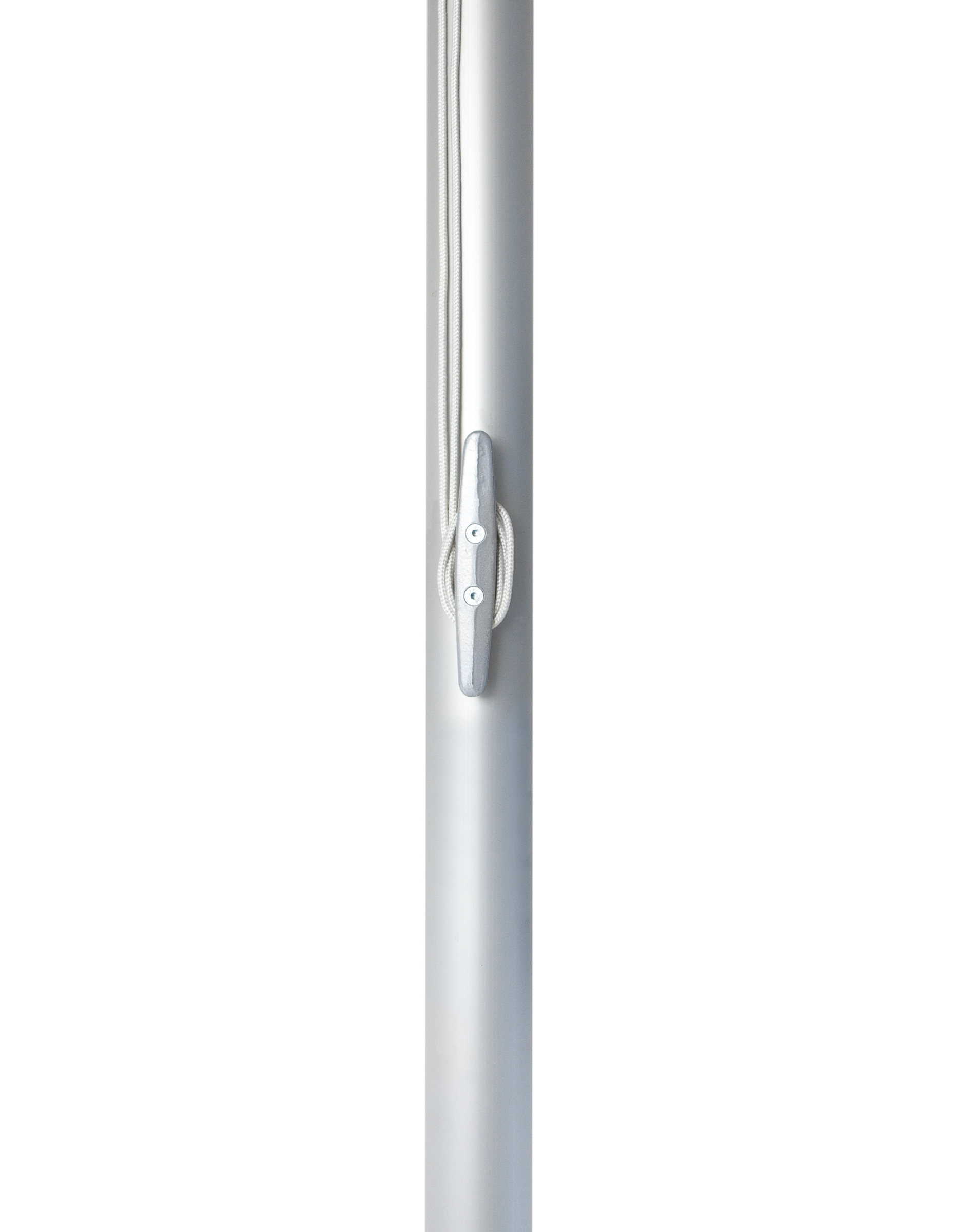 Fahnenmast mit Außenseilführung